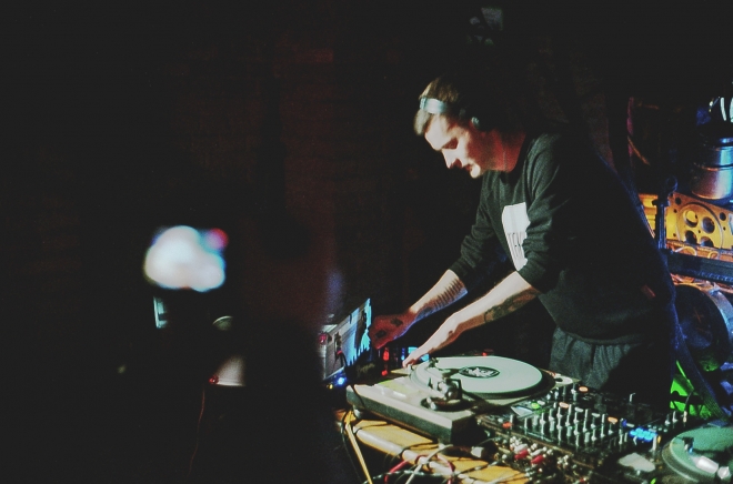 37 safensound, Cross club, Alyaz